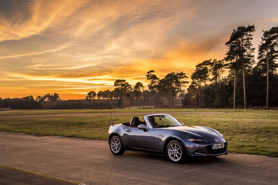  Mazda MX-5 Arctic 2017 года  (UK) (фото 44 из 53)